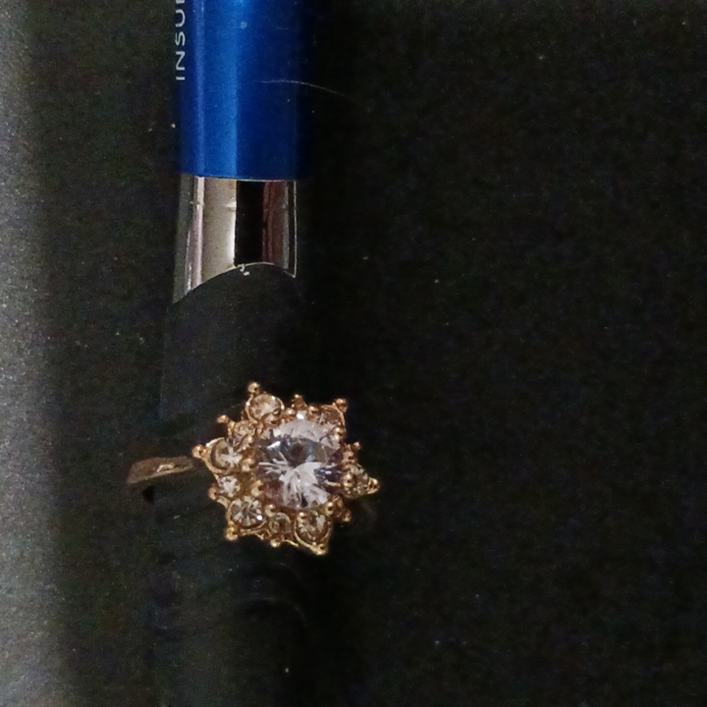 Womans Ring 7 Star Flower Rose Gold Plate Costume